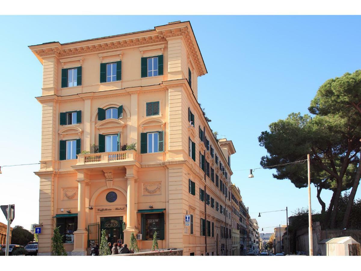 Appartamento D'Epoca Colosseo Art Gallery Rzym Zewnętrze zdjęcie